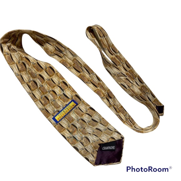 Silk Tie Champagne Cocktail Collection by Stonehenge - Picture 3 of 8